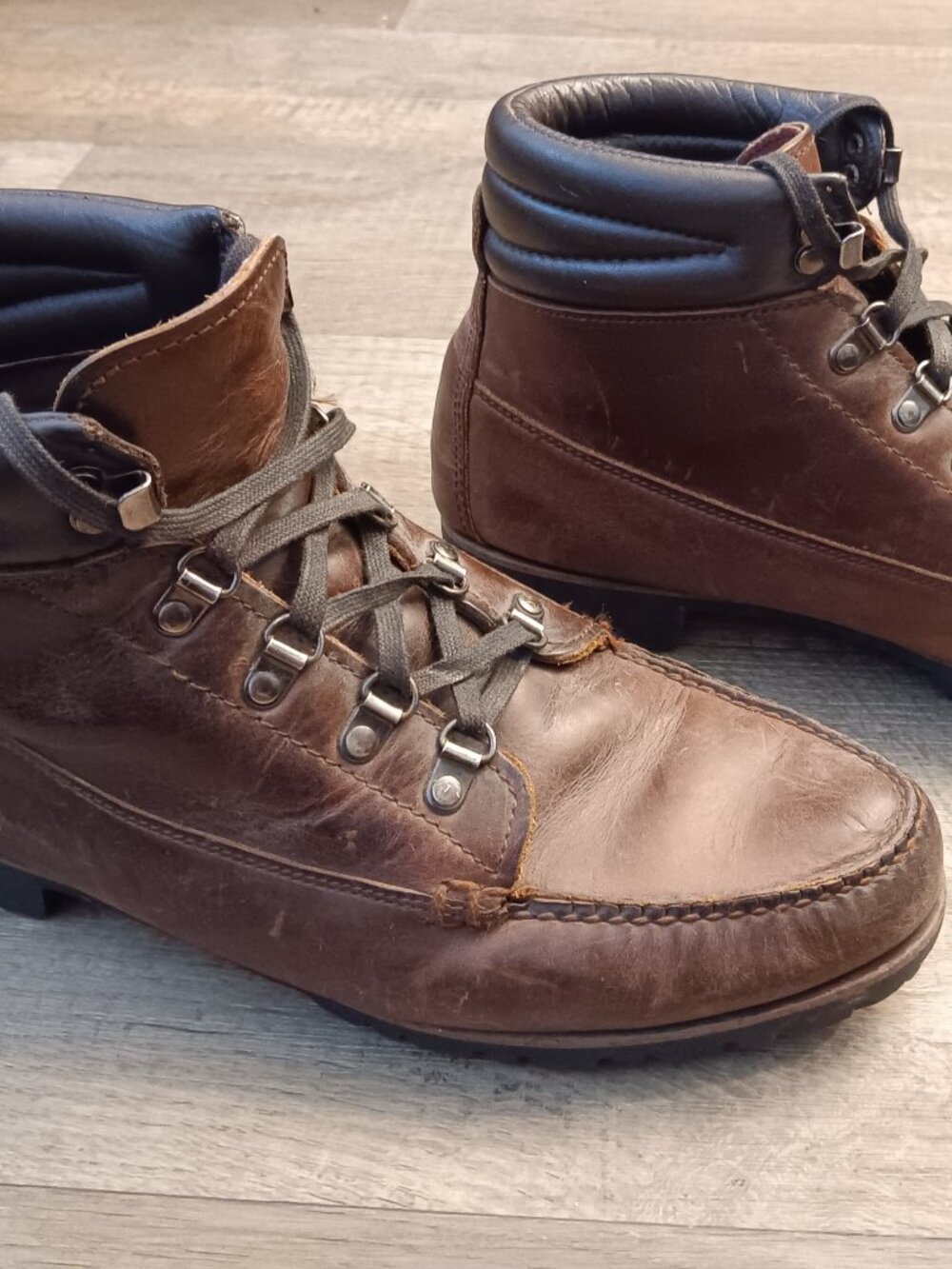 Vintage HH Brown Lace Up brown leather hiking boots Men's Size 12